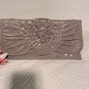 Grey clutch with metallic sheen